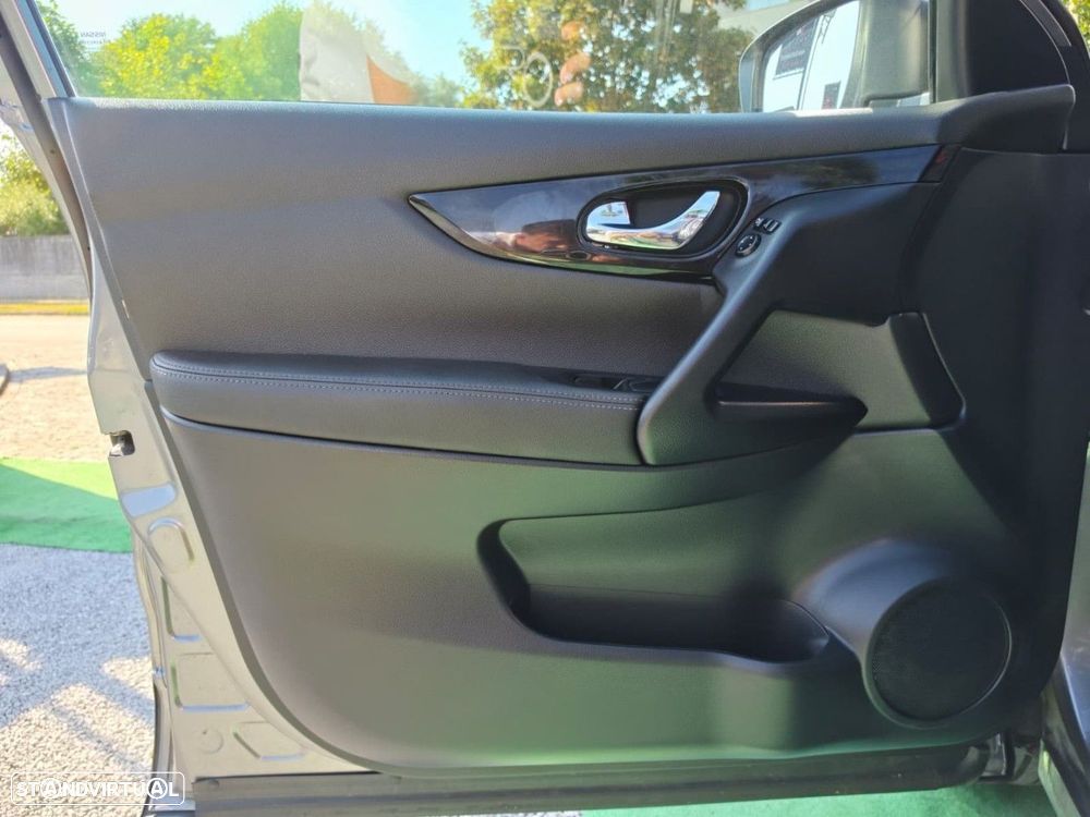 Nissan Qashqai 1.5 dCi N-Connecta - 21