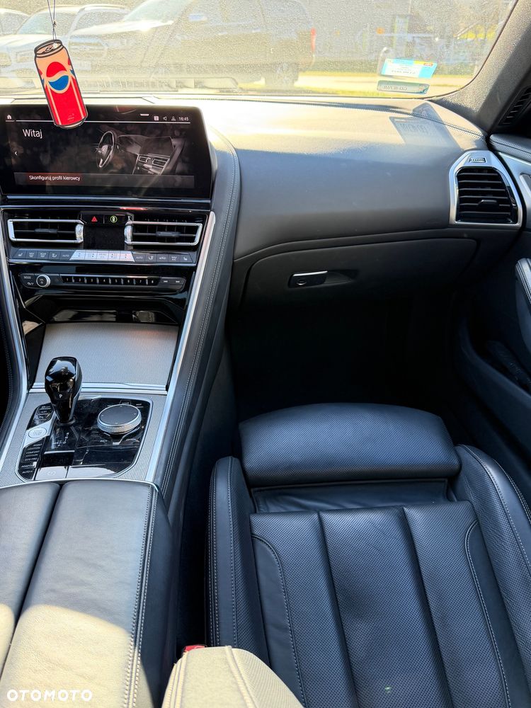 BMW Seria 8 840i xDrive - 6