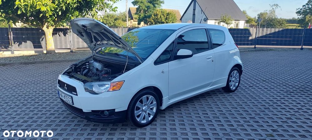 Mitsubishi Colt - 12