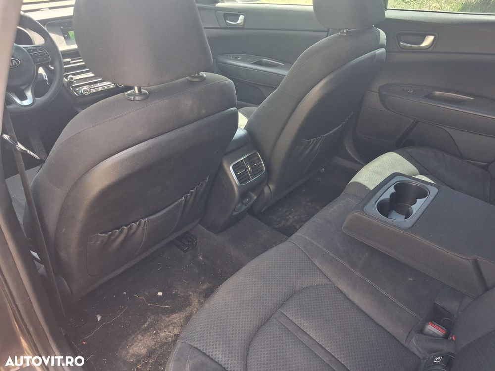 Kia Optima 1.7 DSL 6MT Comfort - 11