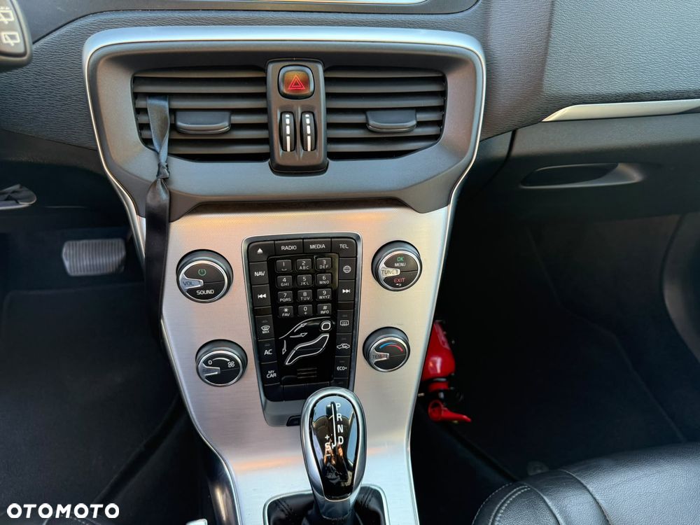 Volvo V40 D2 Geartronic Inscription - 10