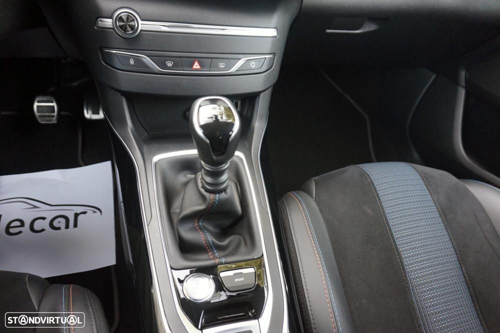 Peugeot 308 1.2 PureTech GT - 18