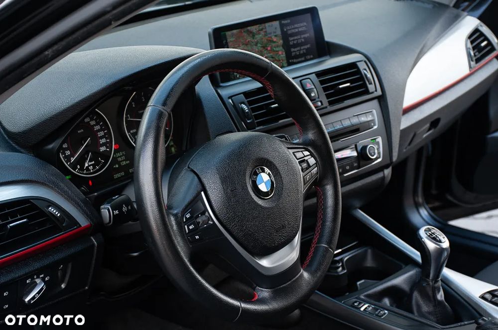 BMW Seria 1 118d Sport Line - 24