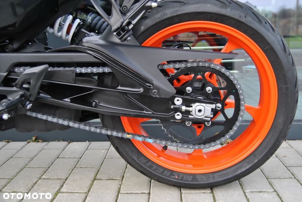 KTM Duke - 32