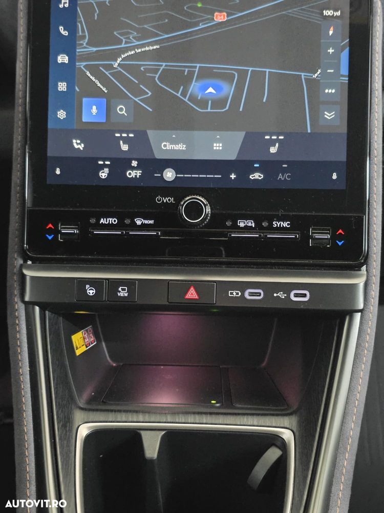 Lexus LBX - 15