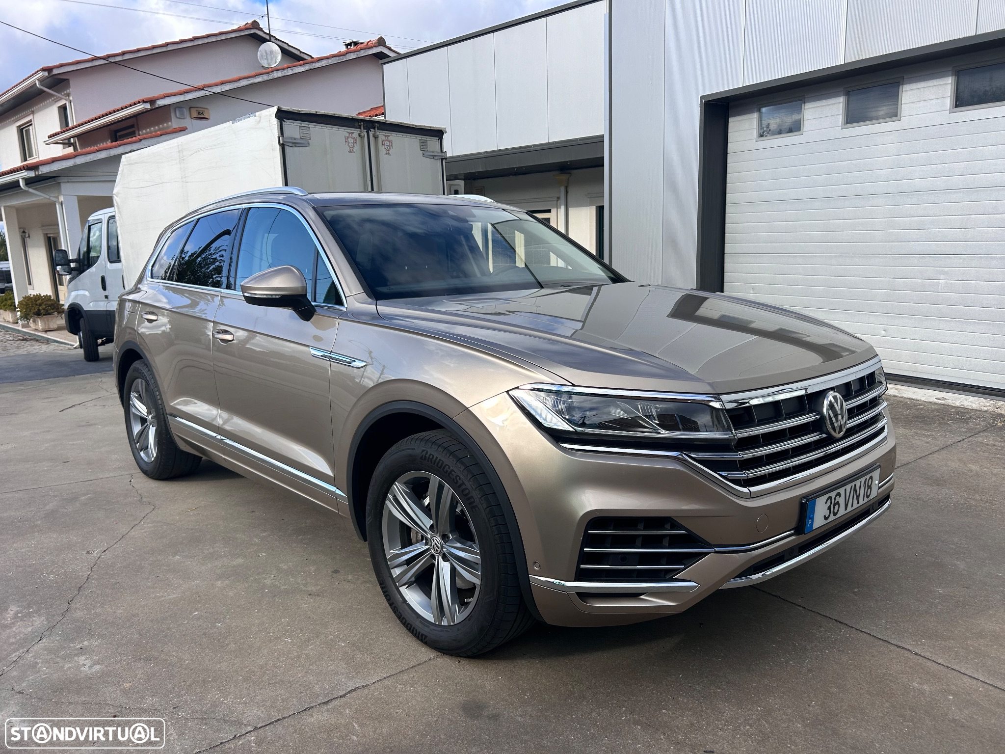 VW Touareg 3.0 TDi V6 R-Line - 5
