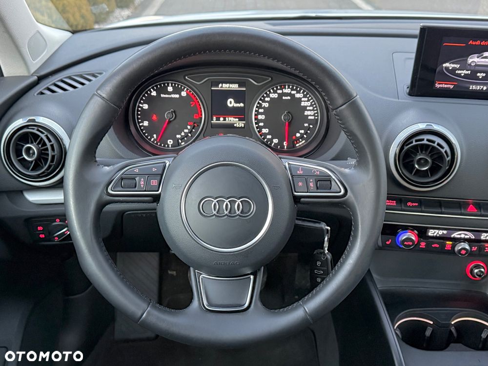 Audi A3 Sportback - 13