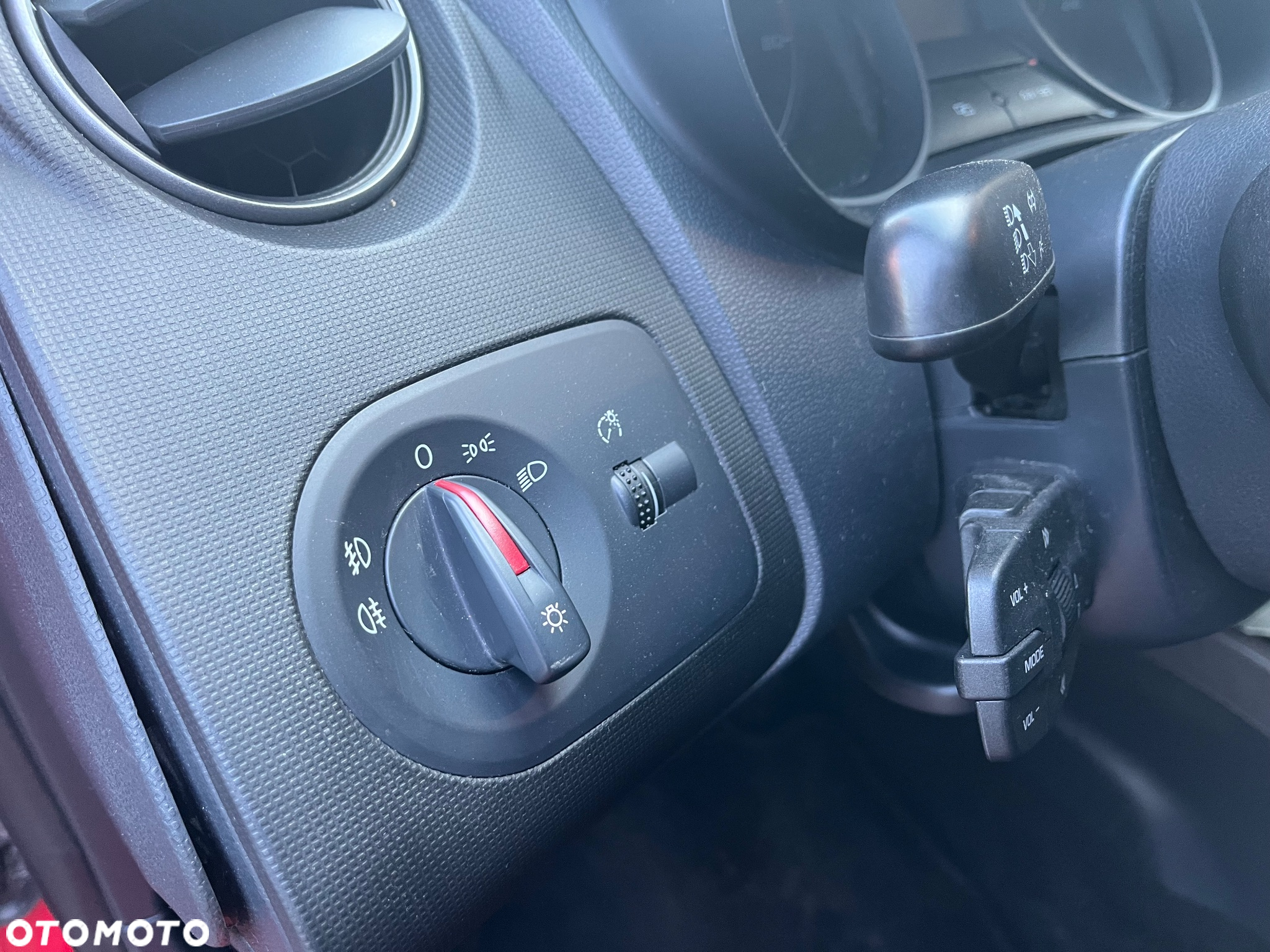 Seat Ibiza SC 1.2 TSI 30 Years - 12