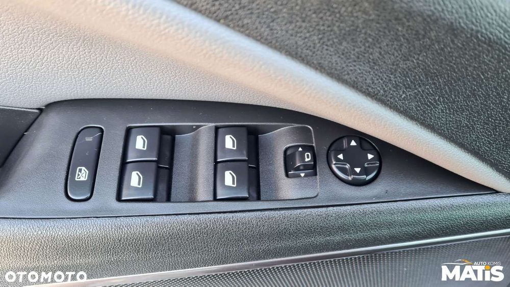 Opel Crossland X - 37