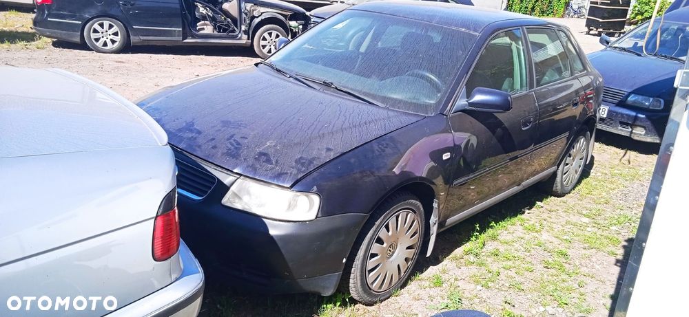 Na części Audi A3 8L 1.6 B 5D BFQ DUU lakier LZ5L zderzak maska drzwi klapa fotel kanapa szyba - 2