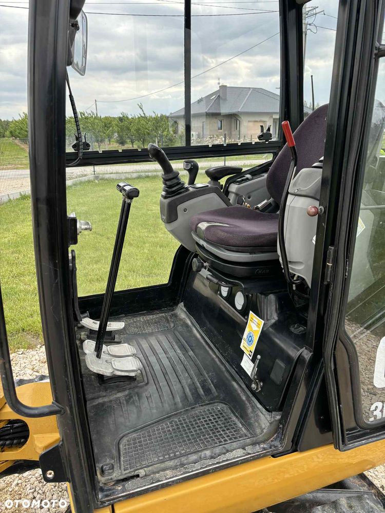 Caterpillar 301.7d - 13