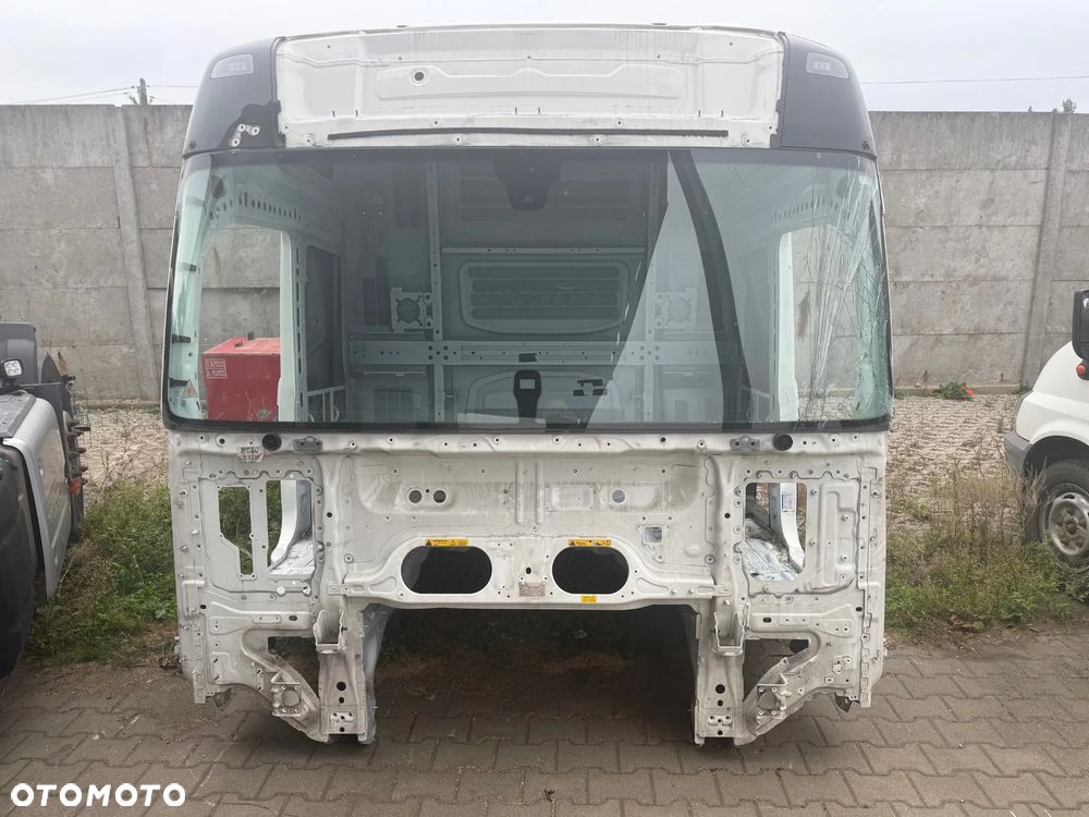 KABINA VOLVO FH 4 FH5 FH 5 Globetrotter - 7