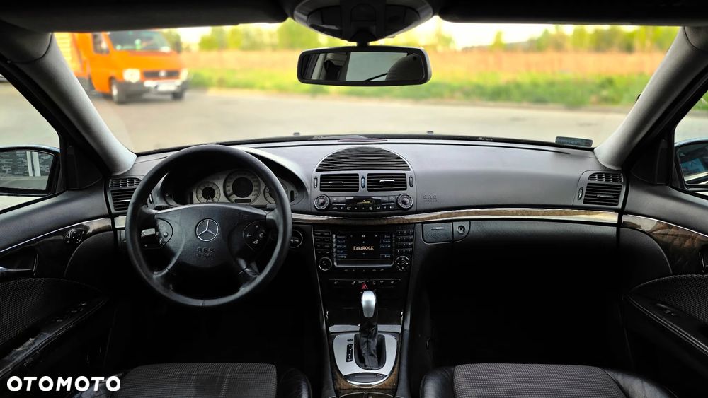 Mercedes-Benz Klasa E 320 CDI Elegance DPF - 13