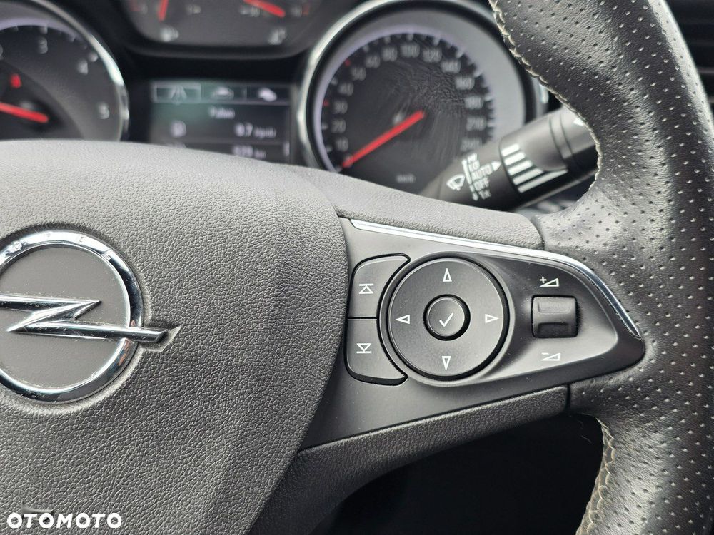 Opel Insignia - 21