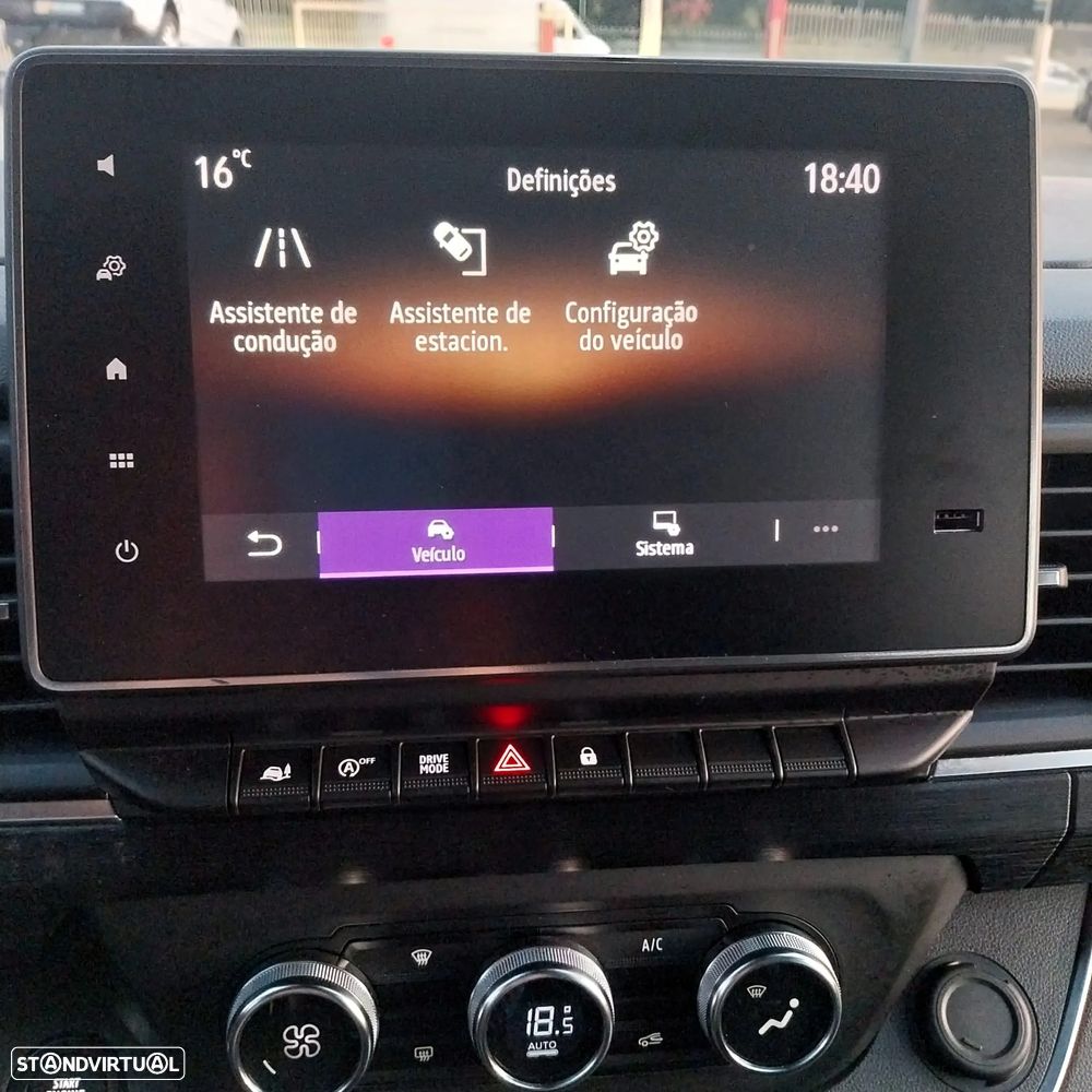 Renault Trafic 2.0 dCi L2H1 1.2T EDC - 35