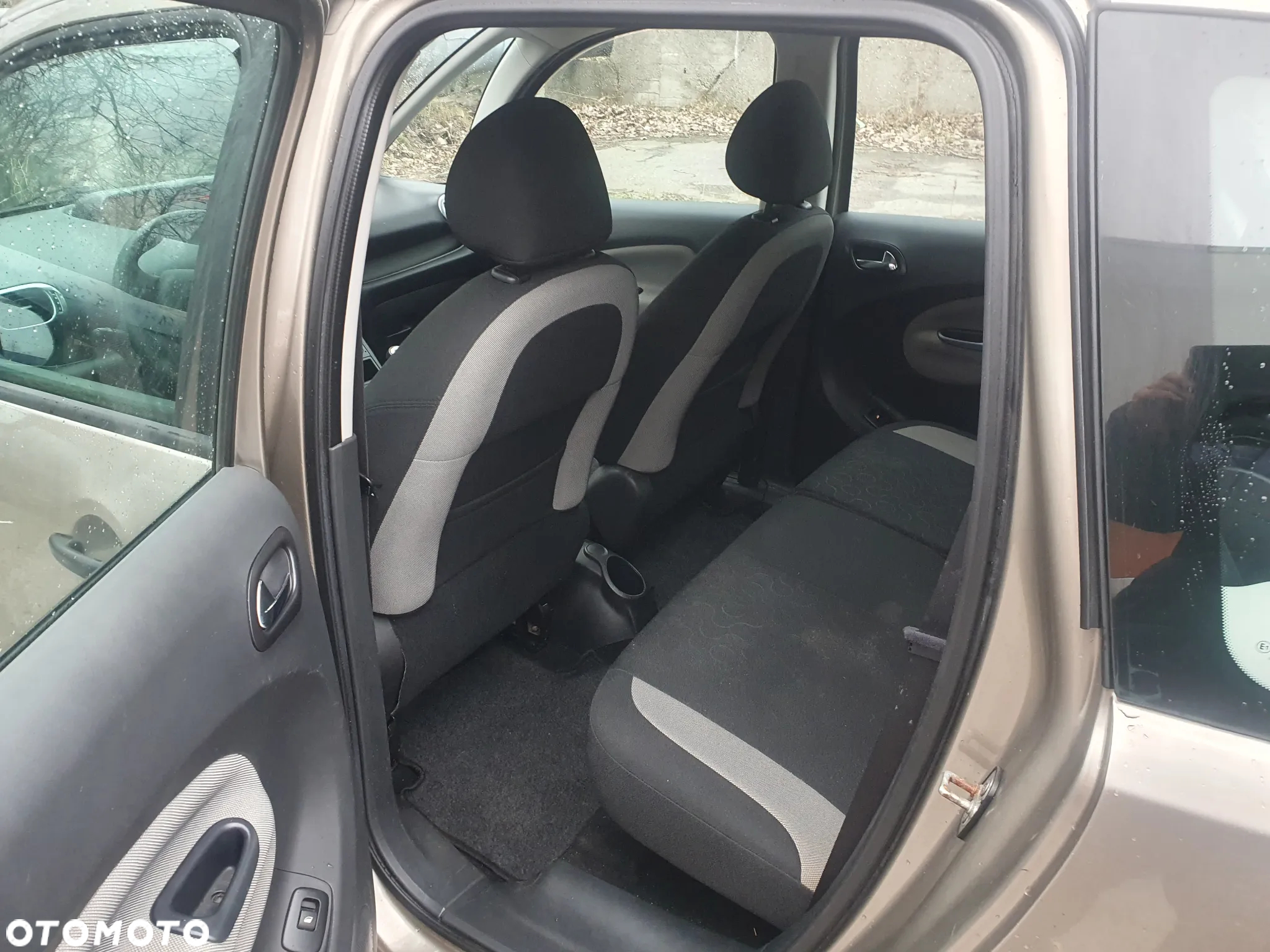 Citroën C3 Picasso 1.6 HDi Selection - 10