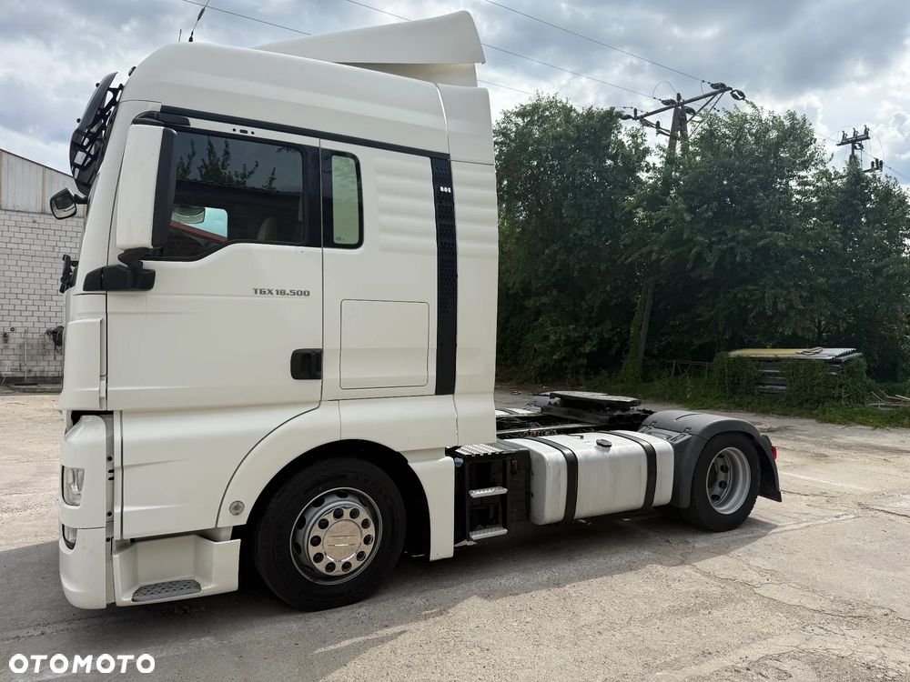 MAN TGX - 8