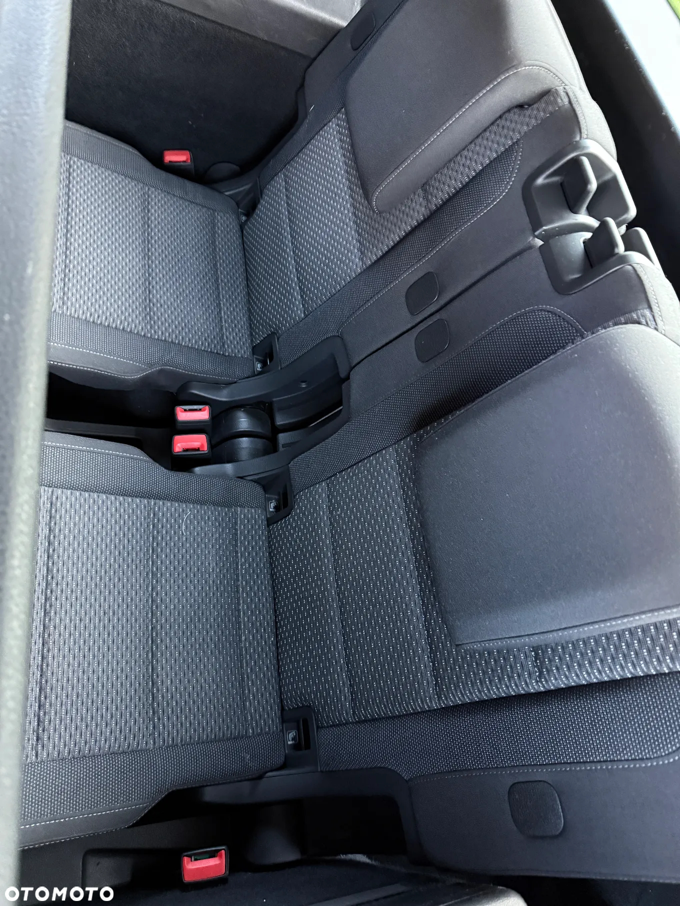 Volkswagen Touran 1.6 TDI SCR (BlueMotion Technology) DSG Comfortline - 12