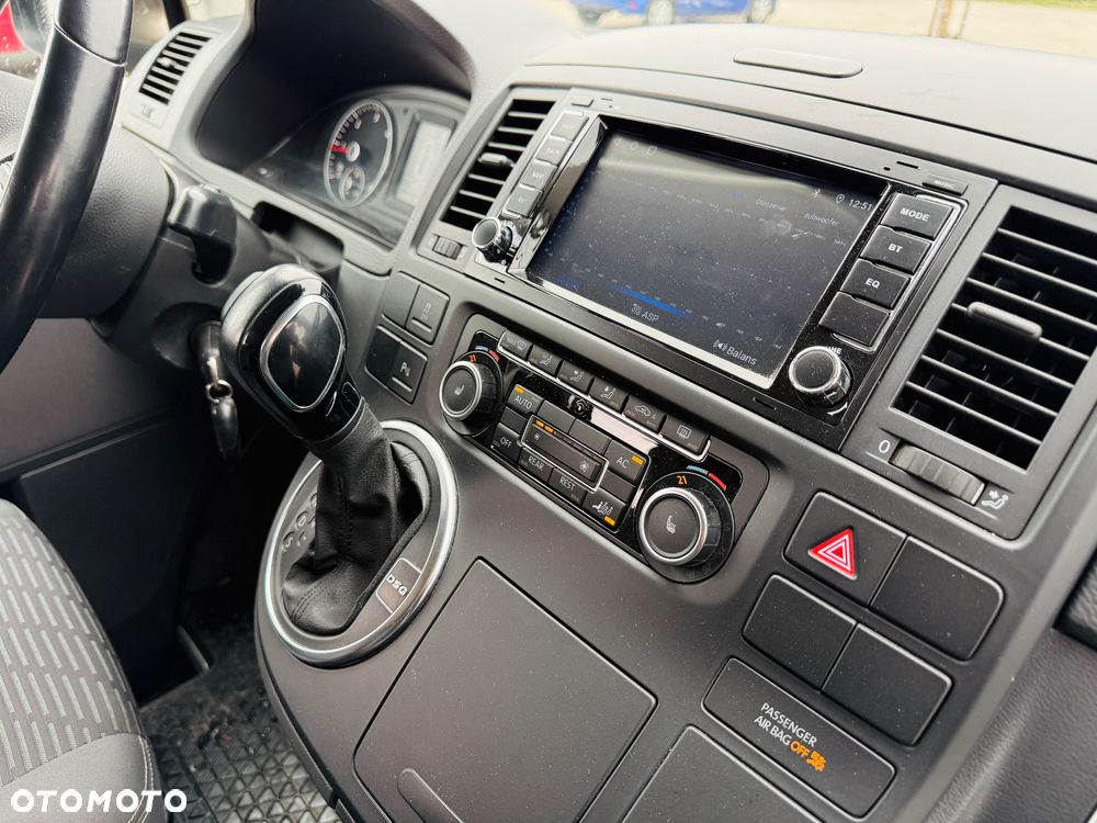 Volkswagen Multivan - 17