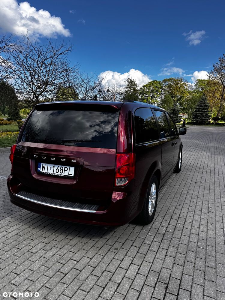 Dodge Grand Caravan 3.6 R/T - 7