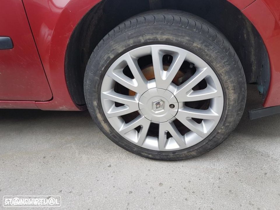 Renault Clio 2009 para peças - 4