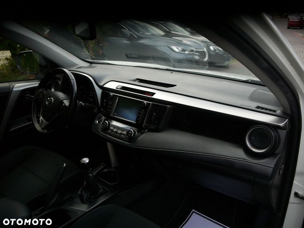 Toyota RAV4 2.0 D-4D 4x2 Start-Stop Comfort - 24