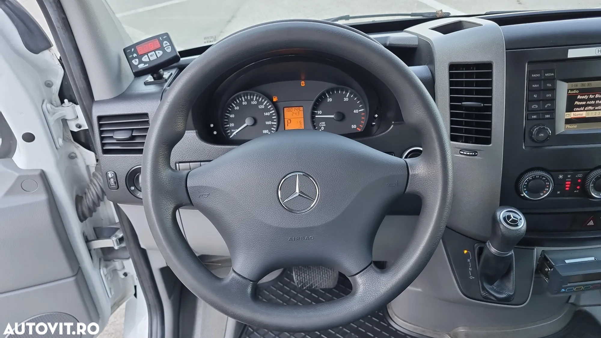 Mercedes-Benz Sprinter - 15