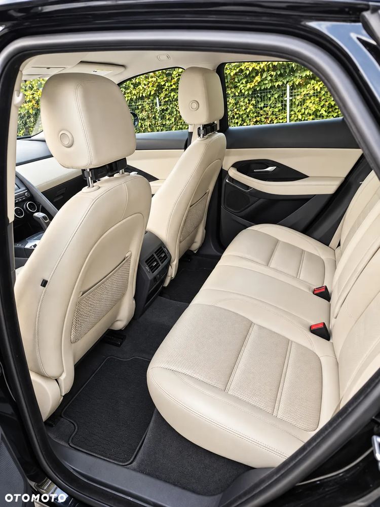 Jaguar E-Pace - 15