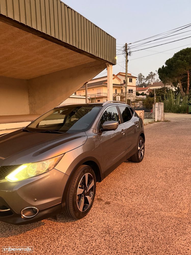 Nissan Qashqai - 1