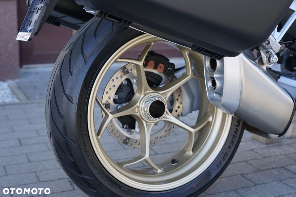 Moto Guzzi V100 Mandello - 7