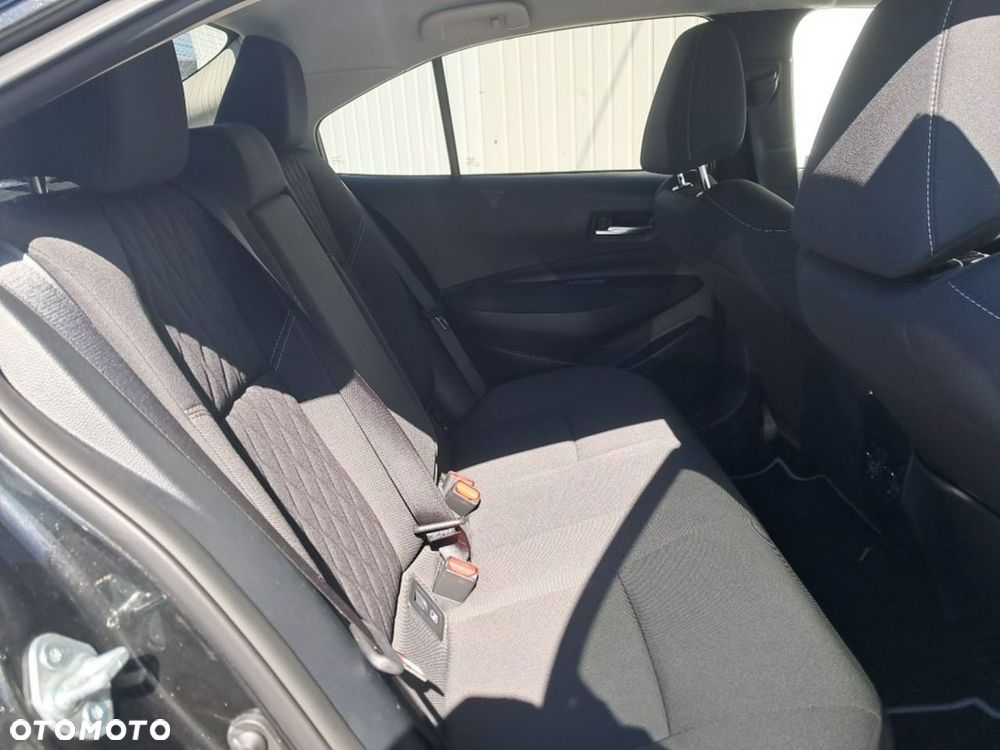 Toyota Corolla - 12