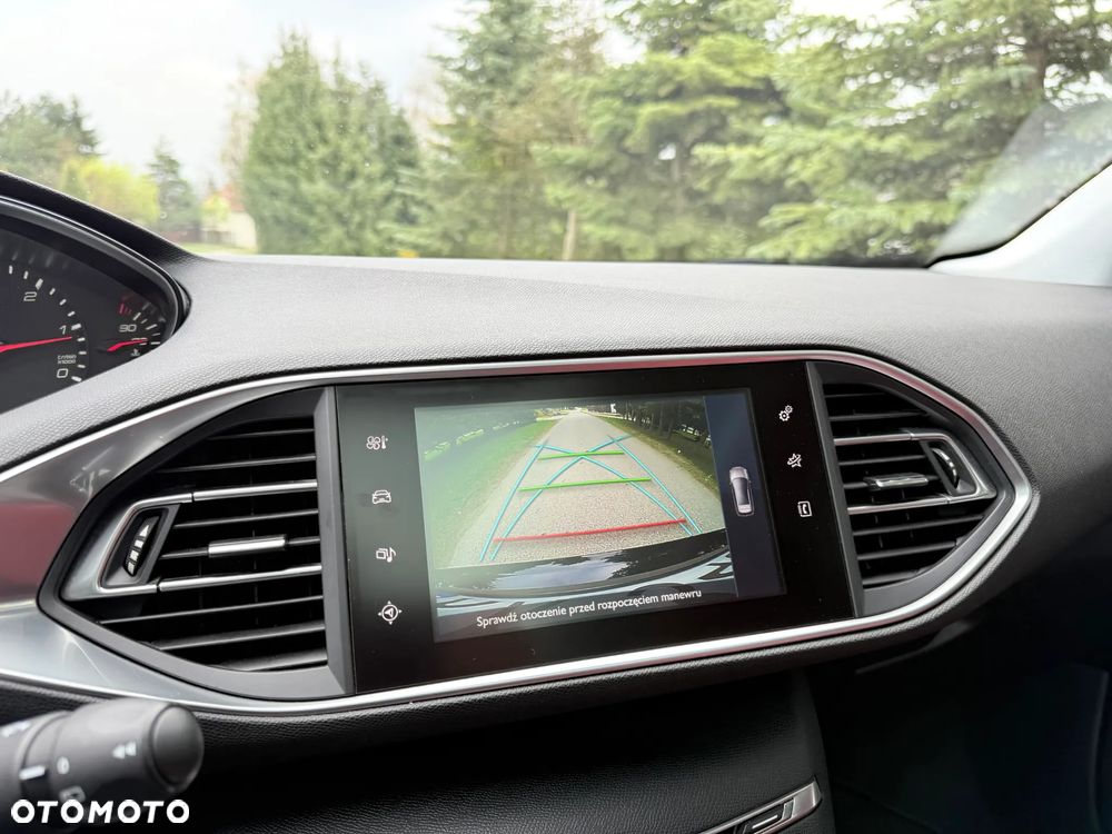 Peugeot 308 BlueHDi FAP 120 Stop & Start Allure - 22