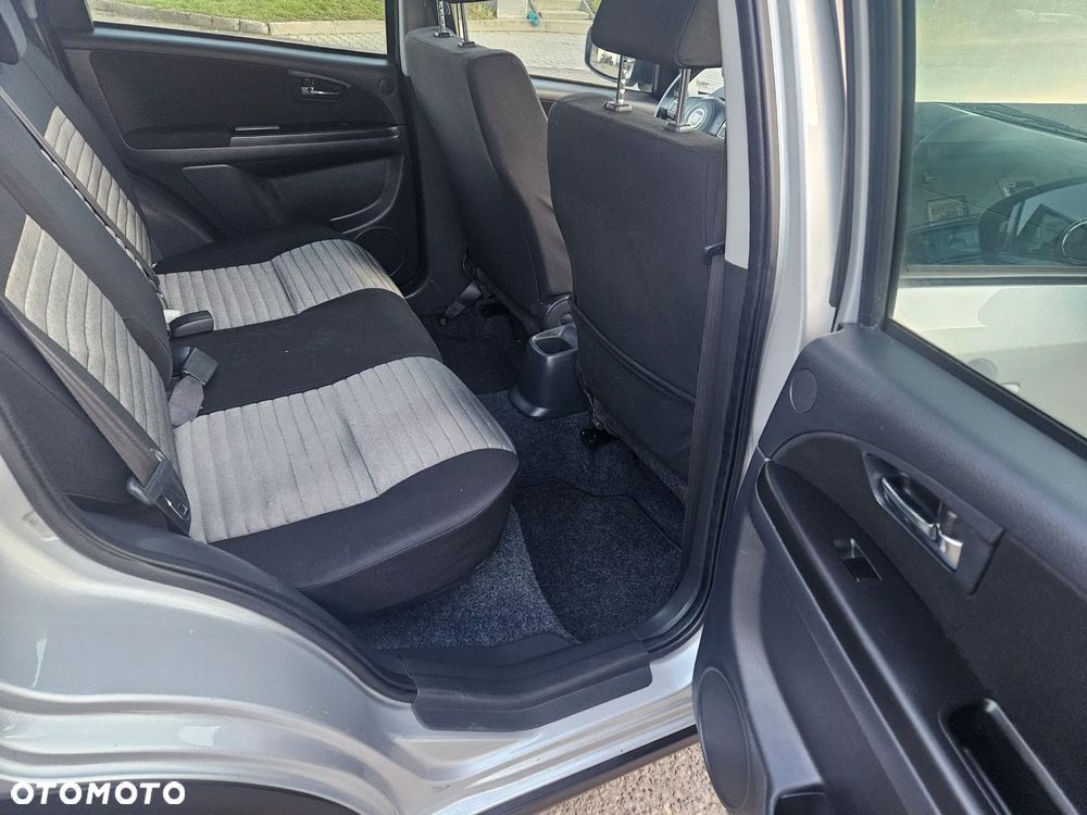 Fiat Sedici 2.0 Multijet DPF 4x4 Lounge - 18