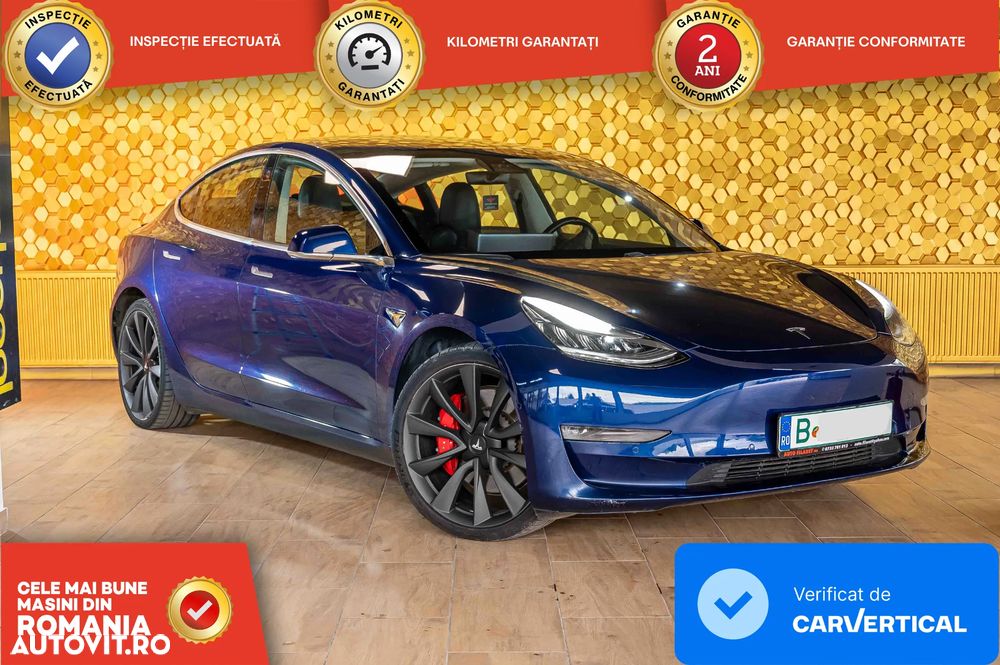 Tesla Model 3 - 3