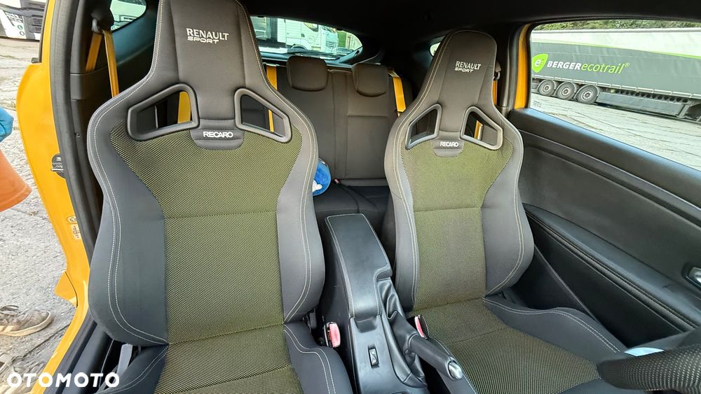 Renault Megane - 24