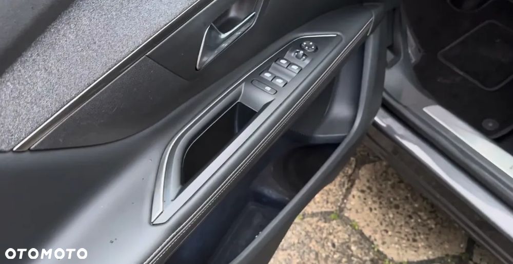 Peugeot 5008 1.6 PureTech GT Line S&S EAT8 - 18