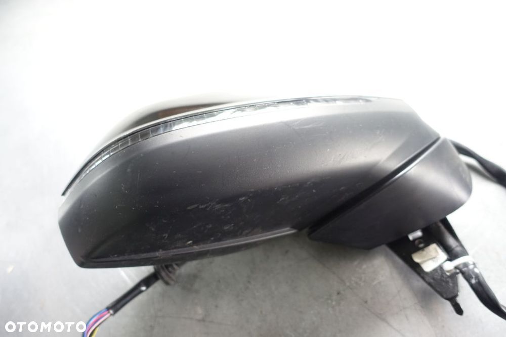 LUSTERKO PRAWE AUDI Q5 80A 15 PIN - 3