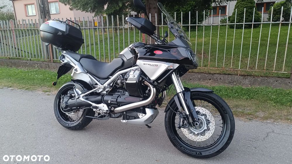 Moto Guzzi Stelvio - 1