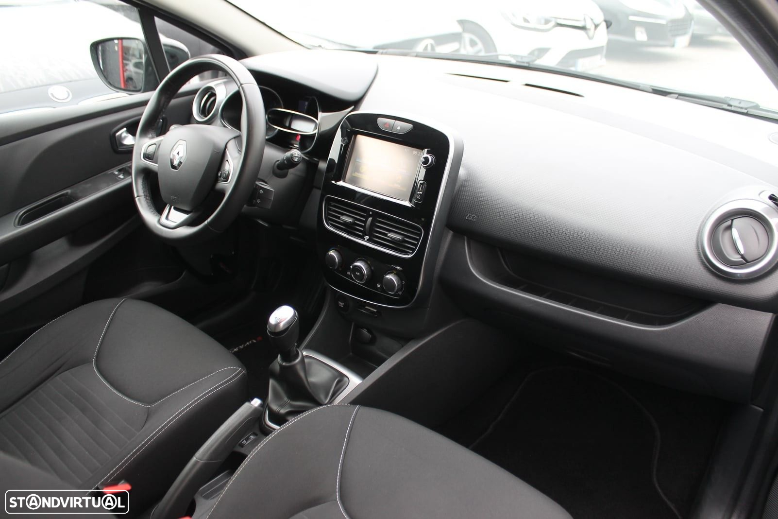 Renault Clio Sport Tourer 1.5 dCi Limited - 6