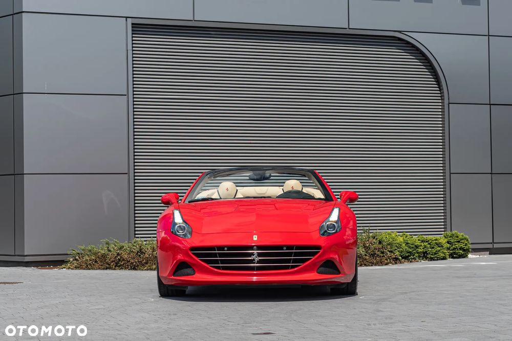 Ferrari California T - 9