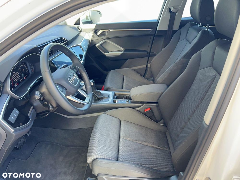 Audi Q3 Sportback - 18