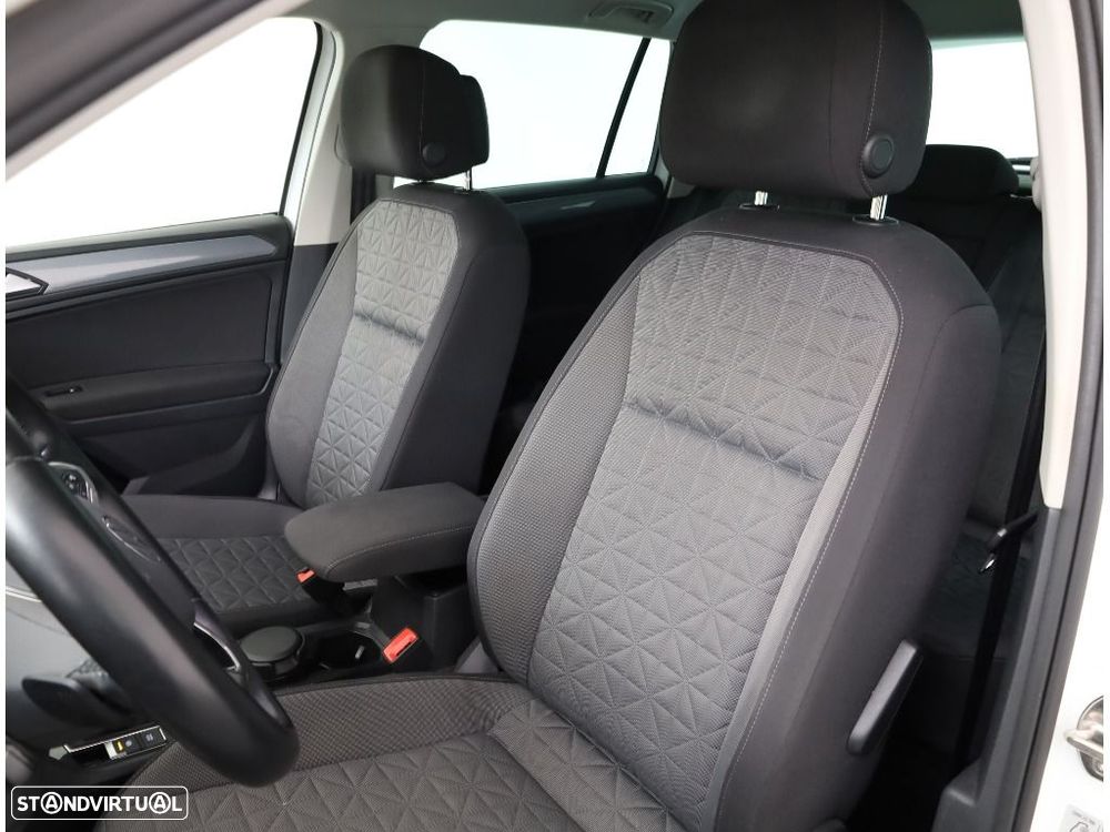 VW Tiguan 1.4 TSI eHybrid Life DSG - 24