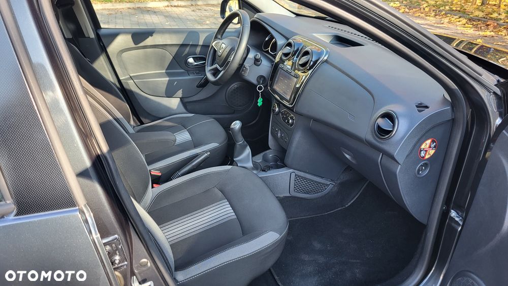 Dacia Sandero Stepway TCe 90 (S&S) Celebration - 8