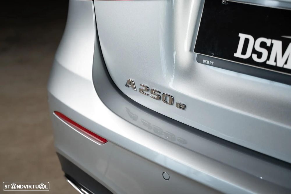 Mercedes-Benz A 250 e AMG Line - 9