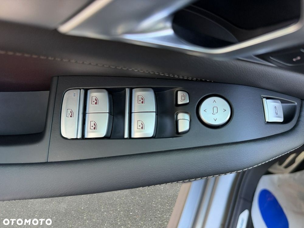 BMW X7 2023