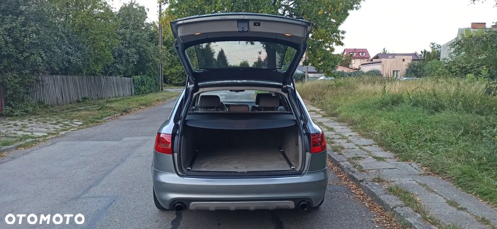 Audi A6 Allroad - 12