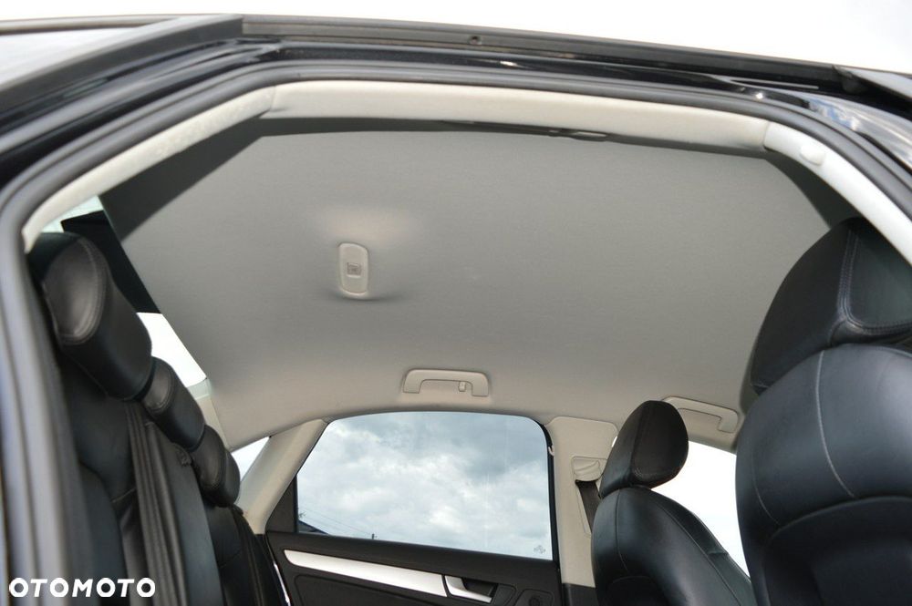 Audi A4 Limousine - 30