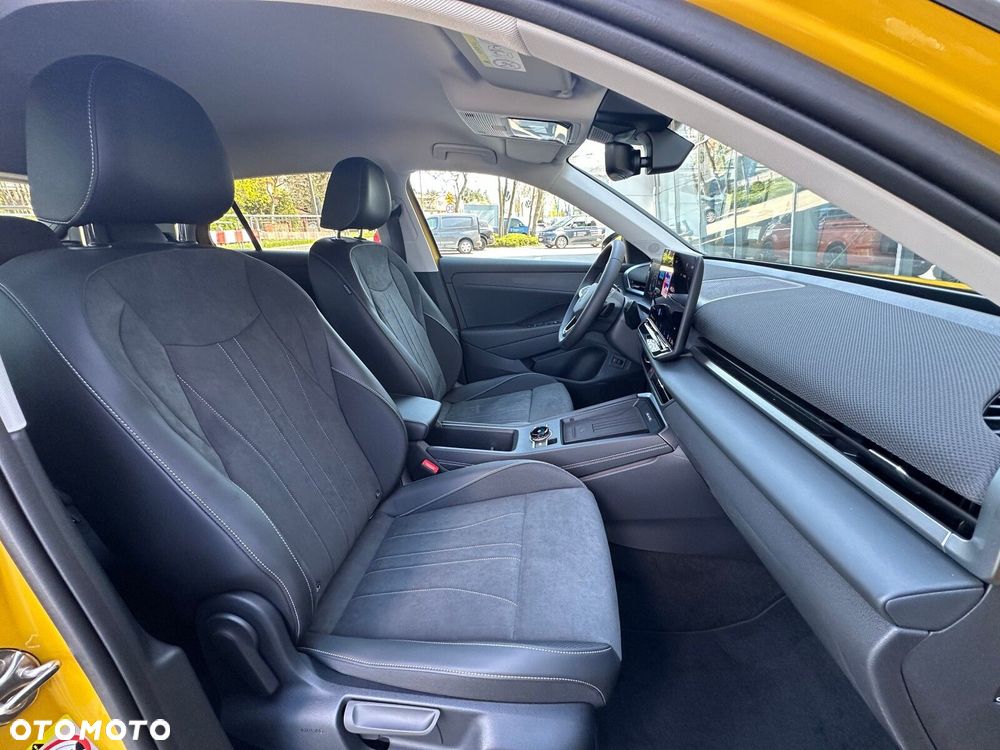 Volkswagen T-Roc - 15