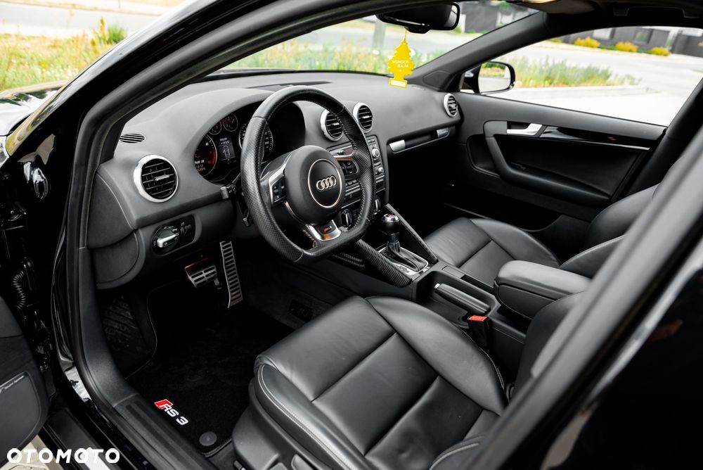 Audi RS3 Sportback - 16