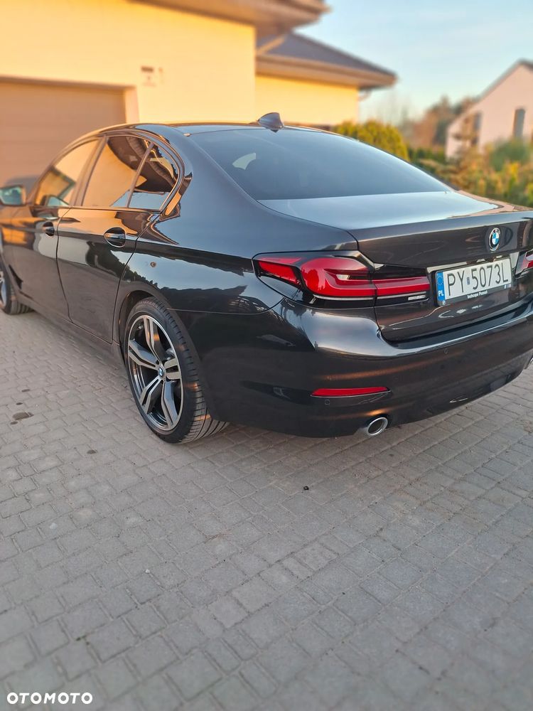 BMW Seria 5 520d Efficient Dynamics Edition - 24